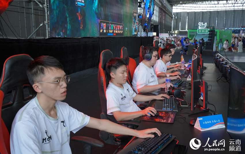 帮助球队取 帮助球队取