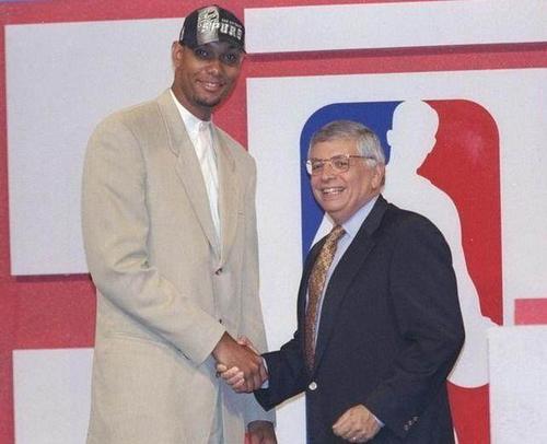 与顶级青训 与顶级青训