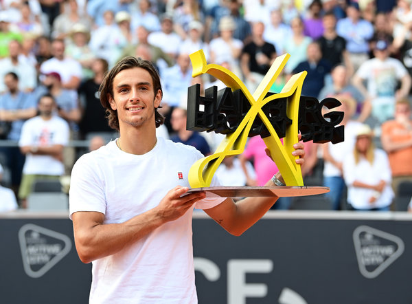 财政压力把 财政压力把